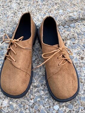 Casual Lace-Up Suede Shoes in Brown